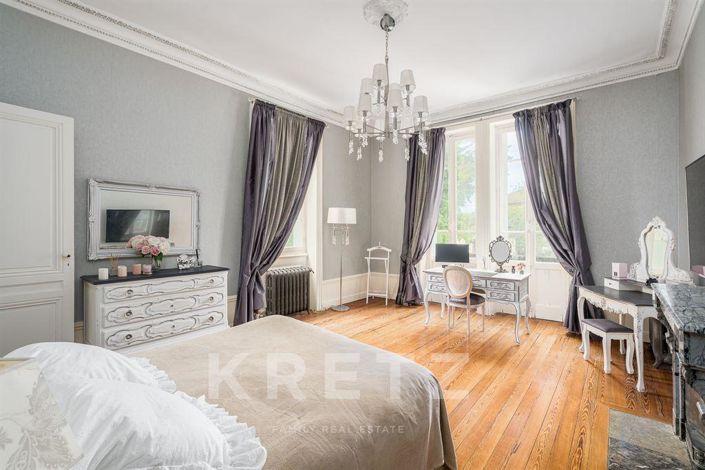 Image No.11-12 Bed House for sale