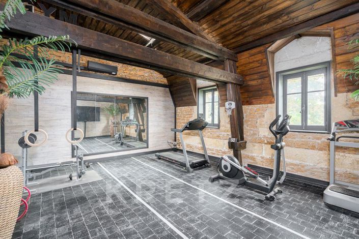 Image No.13-12 Bed House for sale