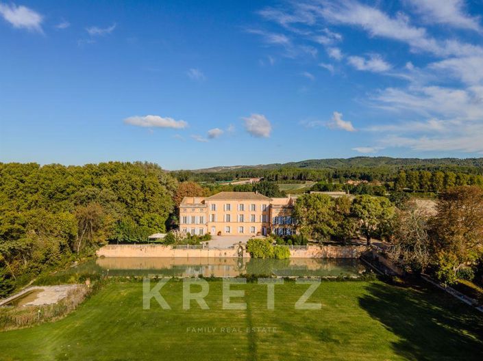 Image No.3-8 Bed Property for sale