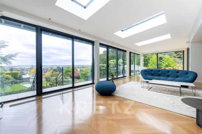 Image No.5-7 Bed House for sale