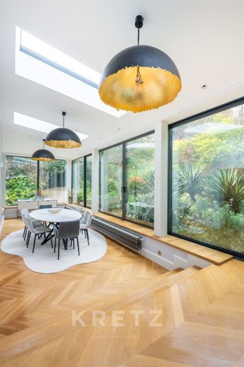 Image No.6-7 Bed House for sale