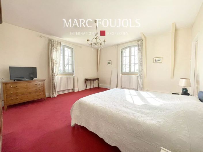 Image No.11-6 Bed House for sale