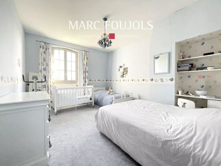 Image No.12-6 Bed House for sale