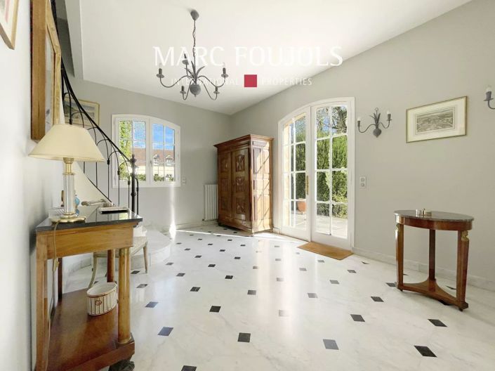 Image No.7-6 Bed House for sale