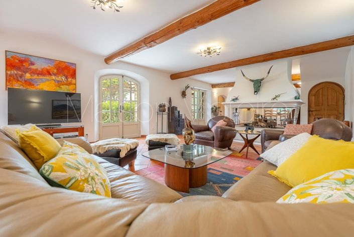 Image No.17-5 Bed House for sale