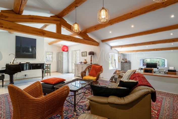 Image No.19-5 Bed House for sale