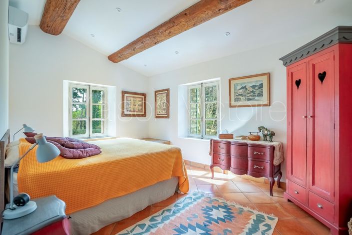 Image No.22-5 Bed House for sale