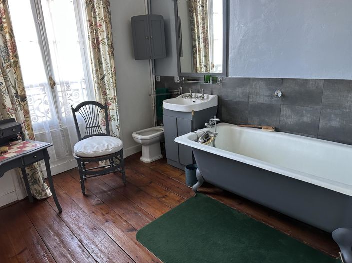 Image No.14-4 Bed House for sale