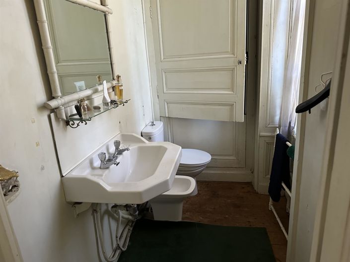 Image No.16-4 Bed House for sale