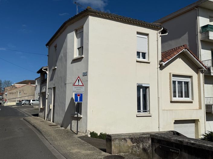 Image No.1-3 Bed House for sale