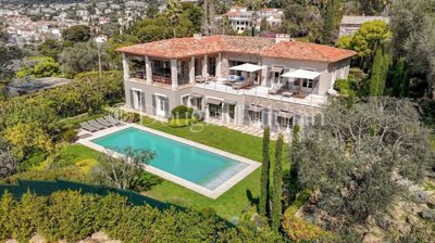 5 Bed House for sale