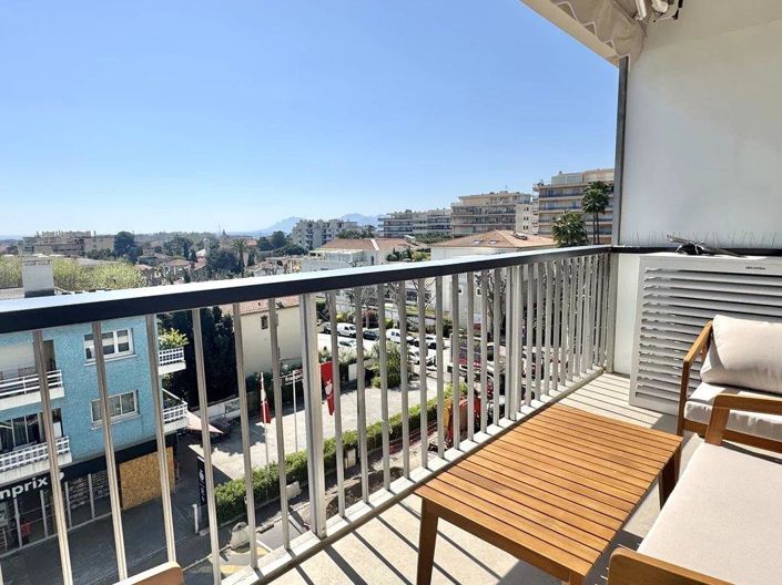 Image No.1-Appartement de 2 chambres à vendre à Cannes