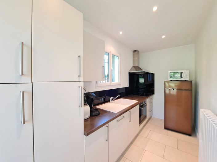 Image No.10-6 Bed House for sale