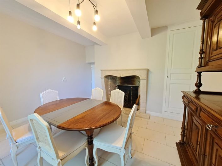 Image No.8-6 Bed House for sale