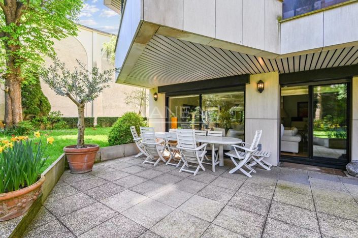 Image No.1-3 Bed Apartment for sale