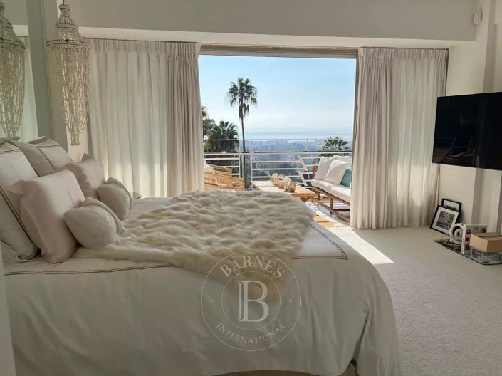 Image No.4-2 Bed Property for sale