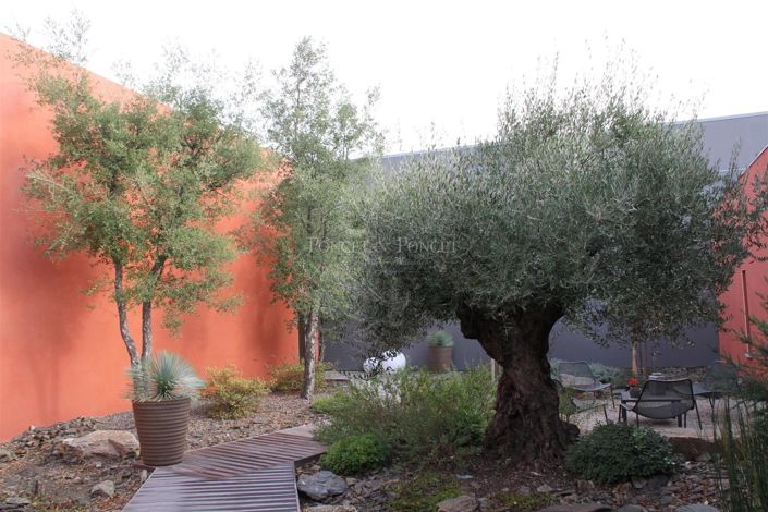 Image No.10-2 Bed House for sale