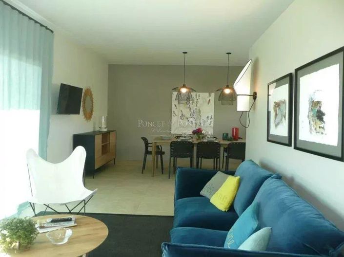 Image No.17-2 Bed House for sale