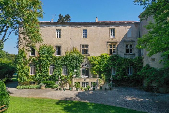 Image No.1-16 Bed House for sale