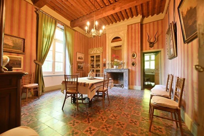 Image No.11-16 Bed House for sale