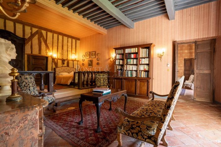 Image No.14-16 Bed House for sale