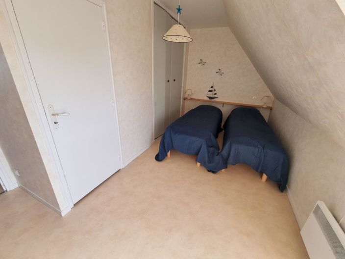 Image No.11-2 Bed Property for sale