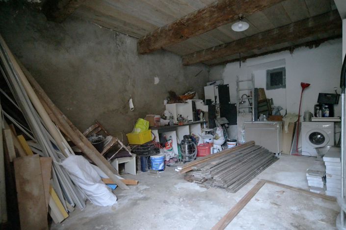 Image No.17-7 Bed House for sale