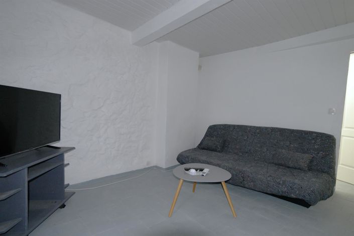 Image No.9-7 Bed House for sale