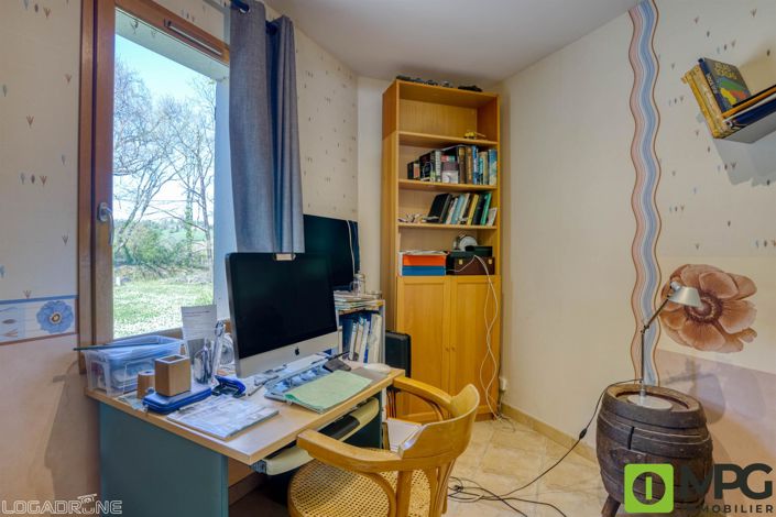 Image No.11-4 Bed House for sale