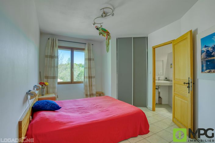 Image No.15-4 Bed House for sale