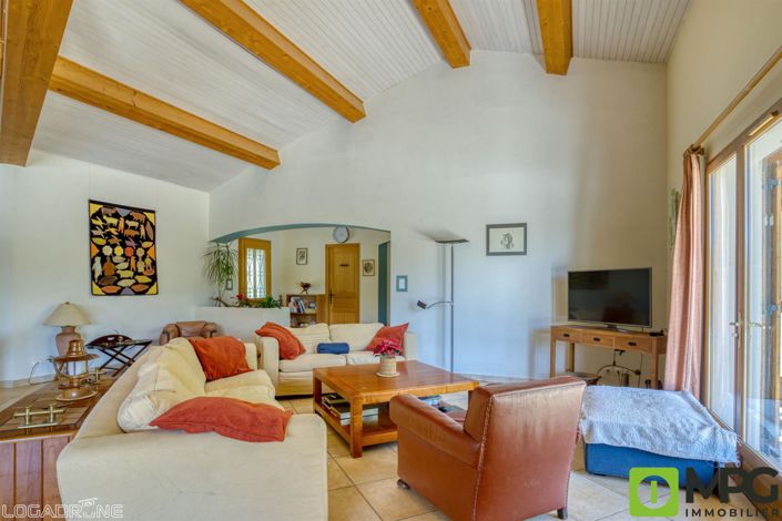 Image No.8-4 Bed House for sale