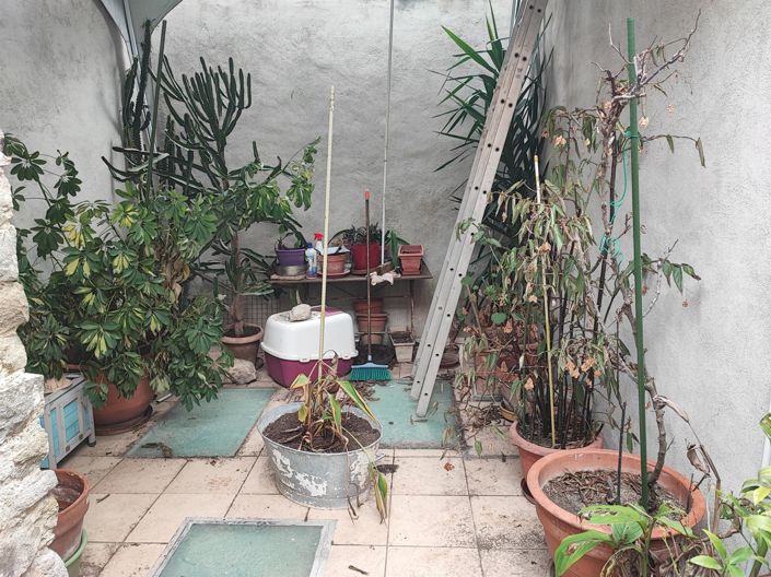 Image No.17-3 Bed House for sale