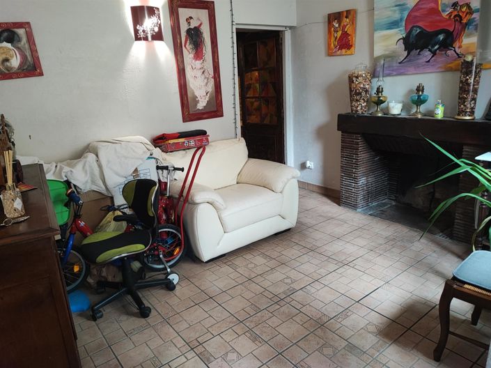 Image No.18-3 Bed House for sale