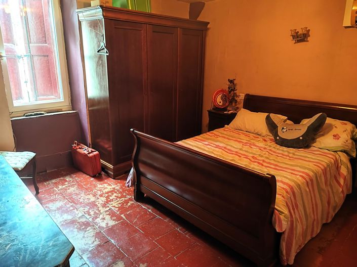 Image No.21-3 Bed House for sale