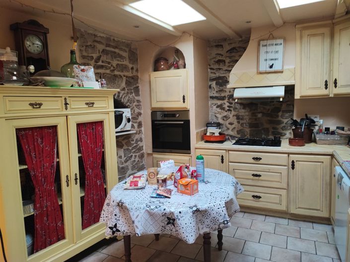 Image No.30-3 Bed House for sale