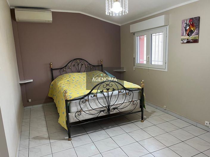 Image No.6-6 Bed House for sale