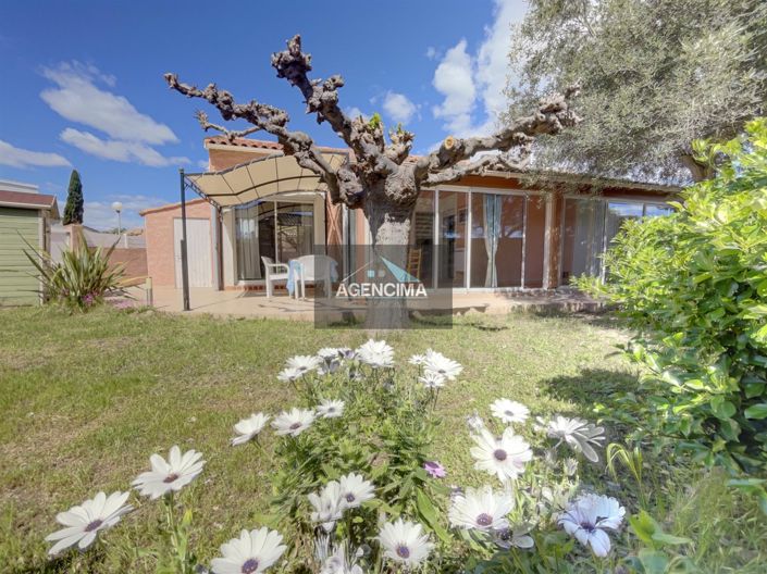 Image No.1-2 Bed House for sale