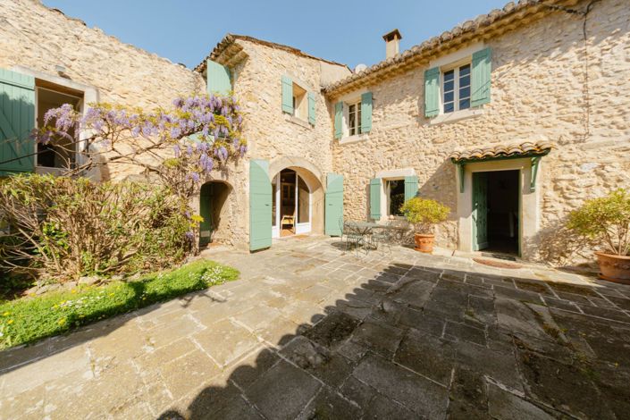 Image No.1-Propriété de 5 chambres à vendre à Gordes