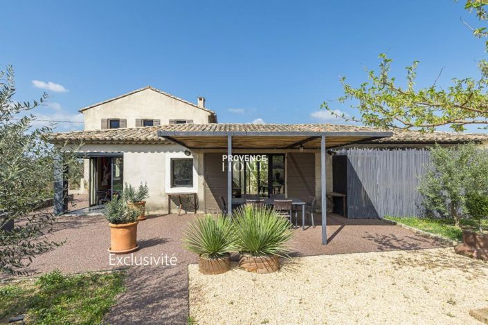 Image No.10-3 Bed House for sale