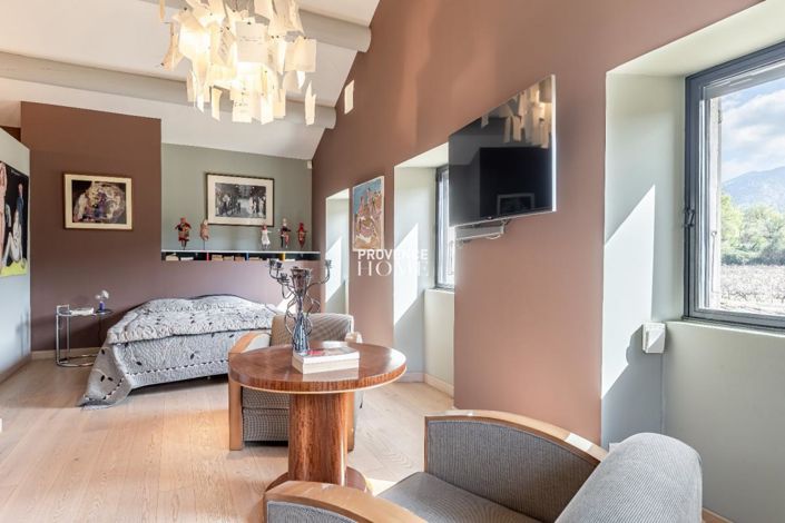 Image No.11-3 Bed House for sale