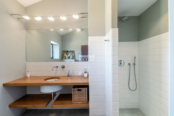 Image No.17-3 Bed House for sale