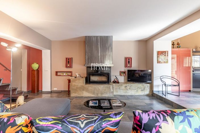 Image No.6-3 Bed House for sale