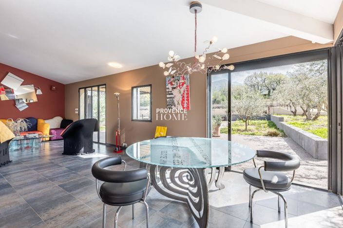 Image No.7-3 Bed House for sale