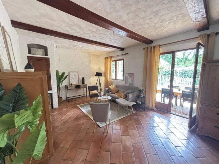 Image No.18-4 Bed House for sale