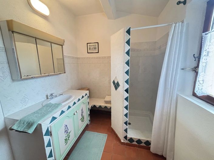 Image No.22-4 Bed House for sale