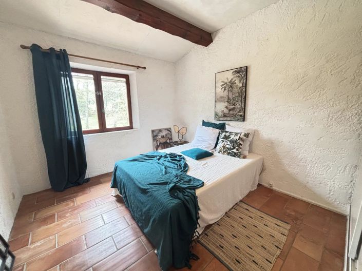 Image No.6-4 Bed House for sale