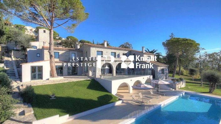 Image No.1-4 Bed House for sale