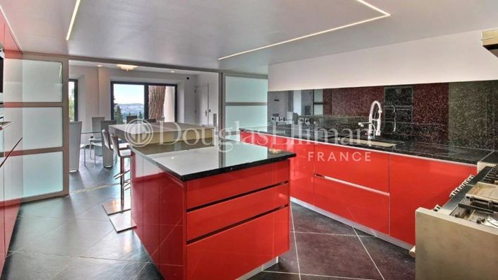 Image No.4-4 Bed House for sale