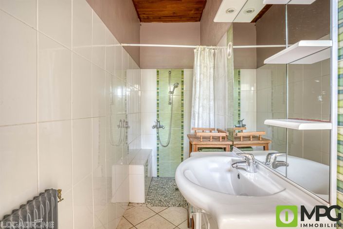 Image No.11-5 Bed House for sale