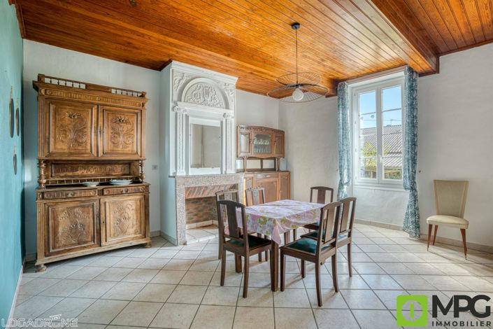 Image No.6-5 Bed House for sale